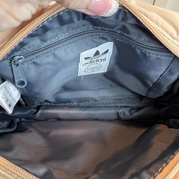 ADIDAS ORIGINALS, PUFFER & POUCH CROSSBODY BAG - Picture 8 of 15